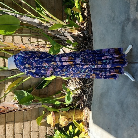 Spell & the Gypsy CollectiveWild Bloom Midi Dress extra small - Picture 4 of 11